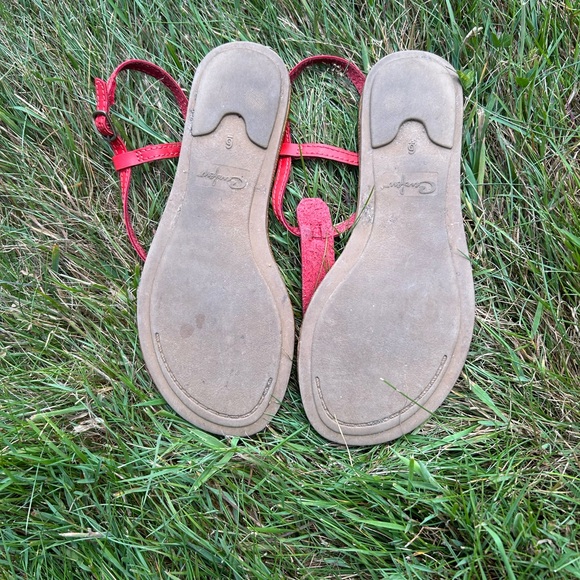 Red Sandals - Picture 3 of 3